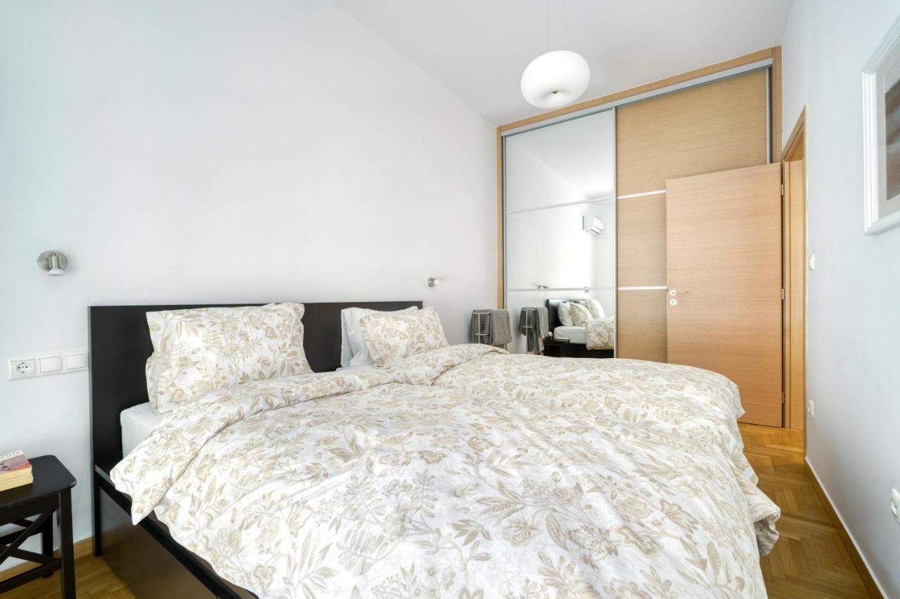 Stylish, Sunny New 2 Bedroom, Prime Central Aten Exteriör bild