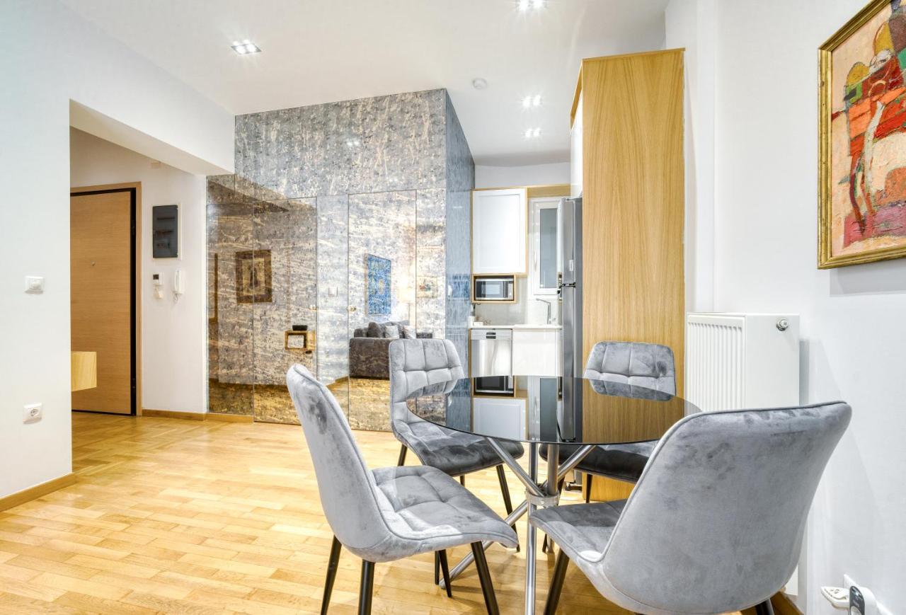 Stylish, Sunny New 2 Bedroom, Prime Central Aten Exteriör bild
