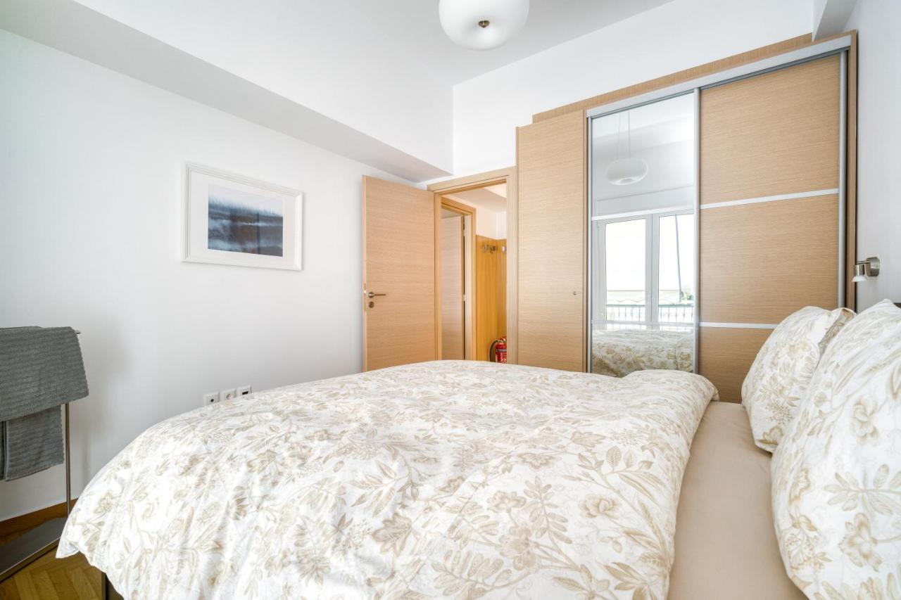 Stylish, Sunny New 2 Bedroom, Prime Central Aten Exteriör bild