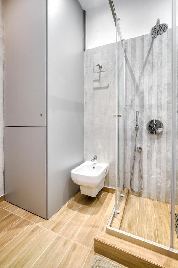 Stylish, Sunny New 2 Bedroom, Prime Central Aten Exteriör bild
